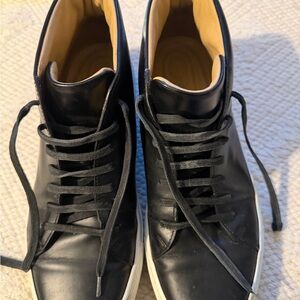 Sleek Black Leather Men's Sneakers